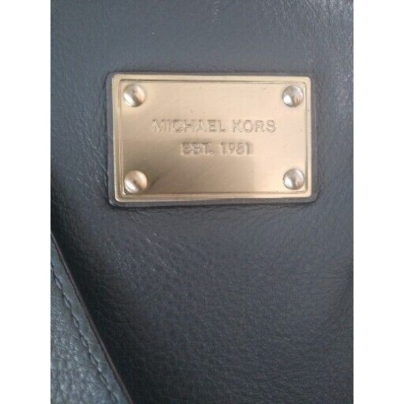 Michael KorsBig Valley Tote Pebbled Leather Slouch Moto Boho Studded Convertible - Picture 3 of 13